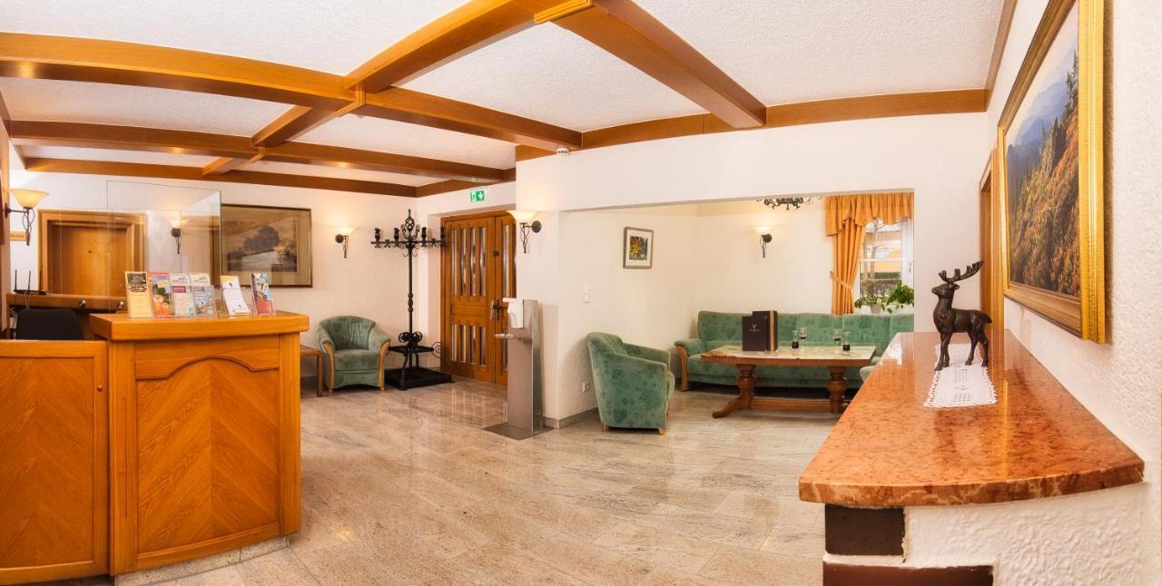 Hotel Zum Hirschen แลม ภายนอก รูปภาพ