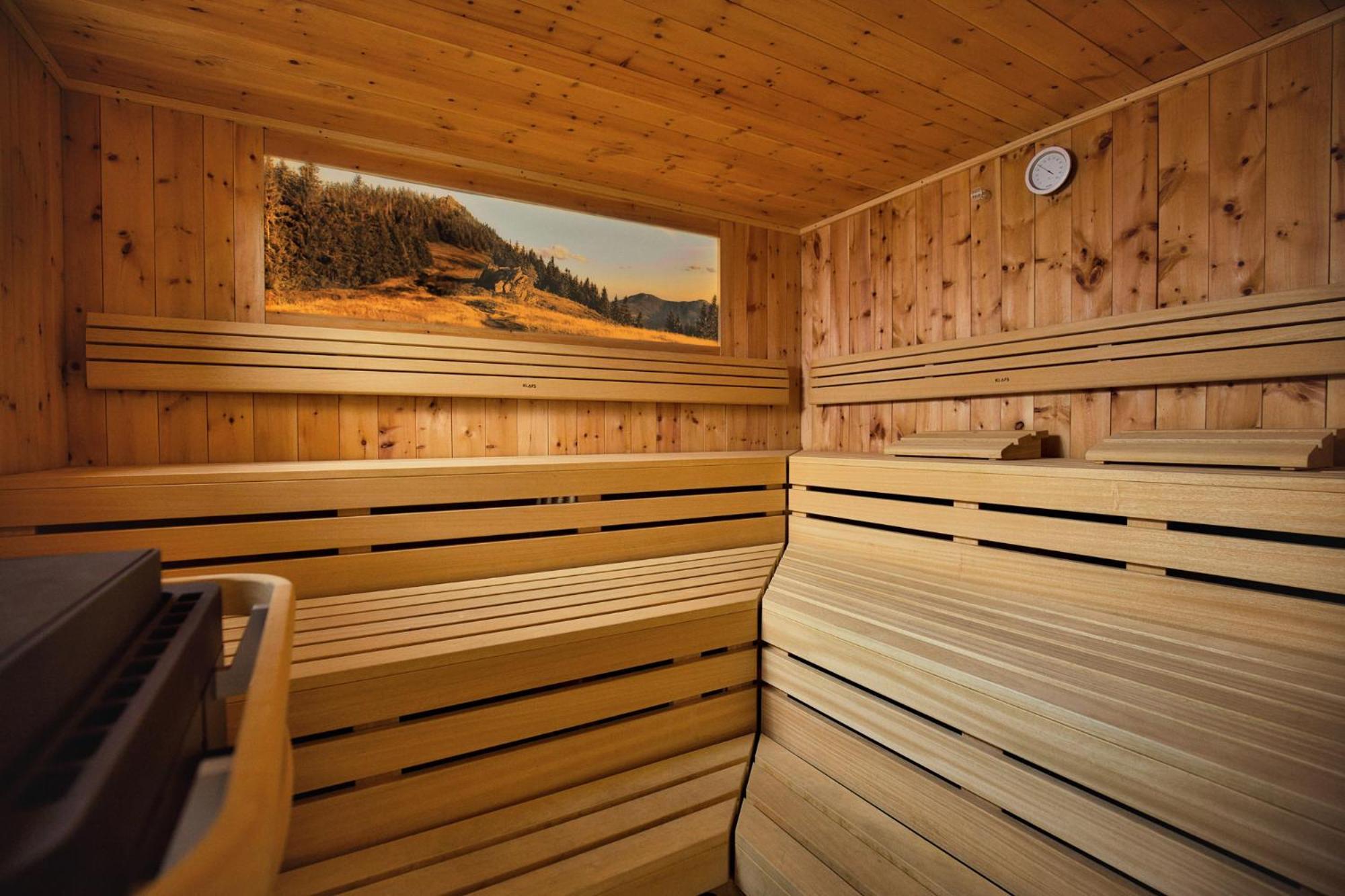 Hotel Zum Hirschen แลม ภายนอก รูปภาพ